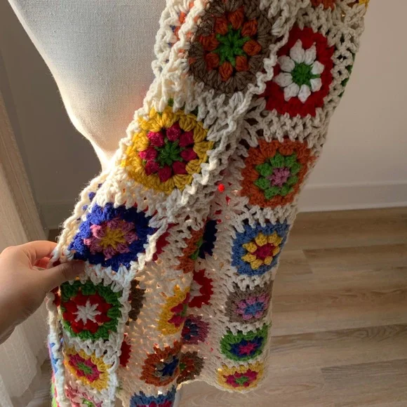 Hand crochet blanket moving sale last one month - Picture 4 of 4